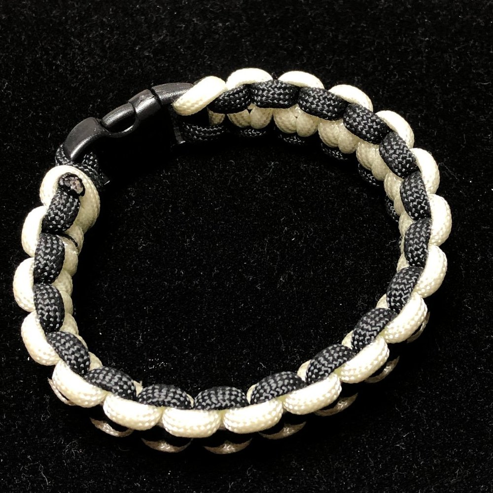 Unisex Black & White Parachute Cord Woven Bracelet